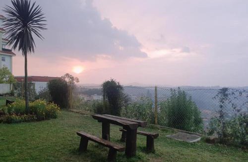 Fern Hill Resort | Tulips Resorts - Elkhill