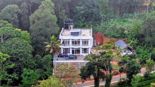 Chithirapuram Hotel | Uforia Munnar