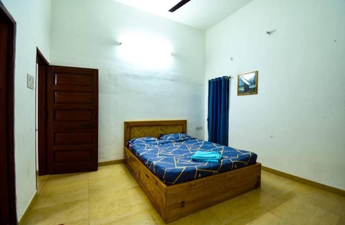 Tungarli Villa | Unique Villa - Spacious and Plus-size 4 Bedroom Villa with Pool