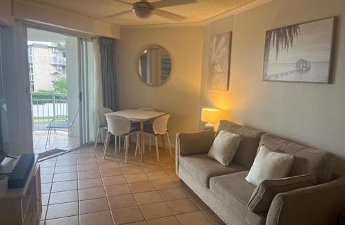 Alexandra Headland Apartment | Unit 306 - Alexandra Headlands Beach