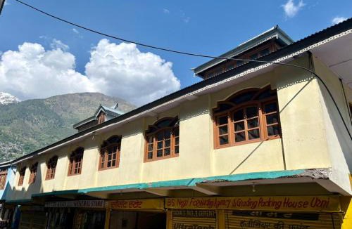 Sangla Apartment | Ura Chaaras Homestay