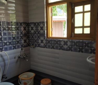 Srinagar House | Valley holidays