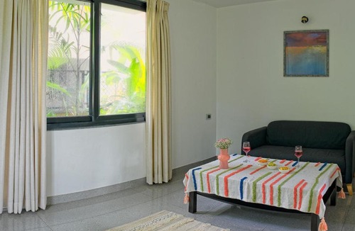 Verem Villa | Vana Sky 2 by tisyastays