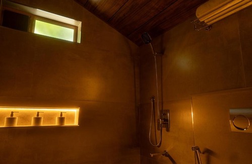 Alwaye Resort | Vanantara Riverside Eco Retreat