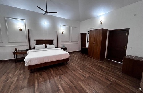 Sona Nadi Range Hotel | Vanvasa Resort
