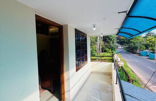 Edava Apartment | VAR Lagoon Haus AC 3BHK 4 Min Walk to Beach