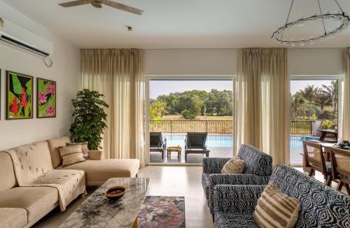 Parra Villa | Verona by Hireavilla - 6BR Villa with Pool & Field View in Parra, North Goa