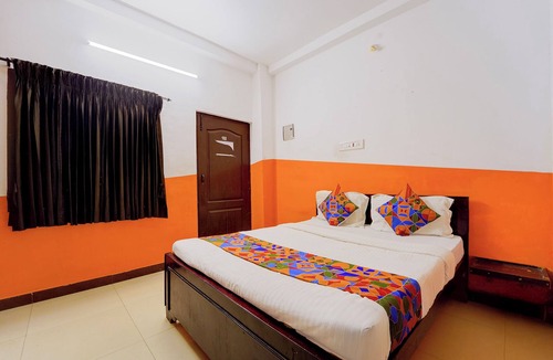 Peelamedu Hotel | Via Zane - Nr Coimbatore International Airport
