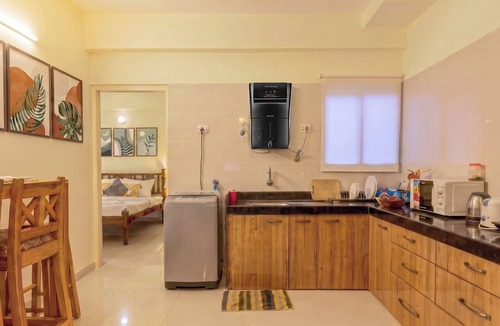 Anjuna Apartment | Vibe o1: Boutique 2BHK w/pool | Just 2 mins drive to Anjuna Beach