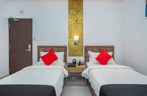 Kalyan Nagar Hotel | Vihaari 24 Business Hotel