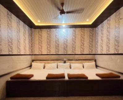 Ayodhya House | Vijay palace 850 meter away from Ram mandir