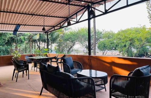 Mumbai Villa | Villa ∙ 2 bedrooms ∙ 8 guests