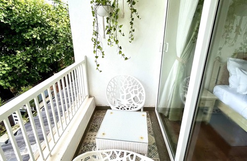 Vagator Villa | Villa Divino - Chic Villa, private pool, terrace, WiFi, 5 mins drive to beach!