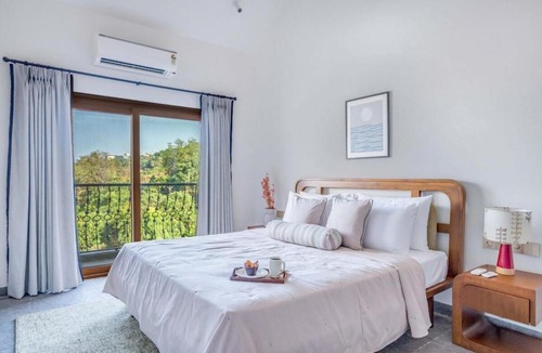 Nerul Apartment | Villaggio Felicita B204 by tisyastays Luxe 1BHK