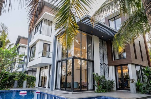 Grand Morrod Villa | Vilmaris Sundowner Party Villa 5BR Pvt Pool