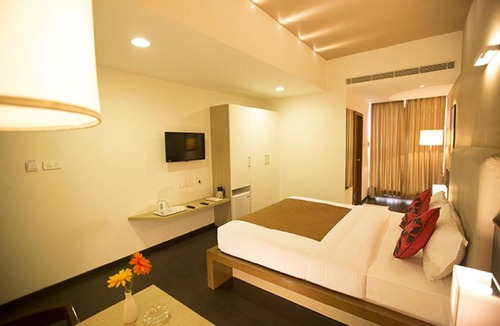 Electronics City Hotel | Vinaya Royal Inn