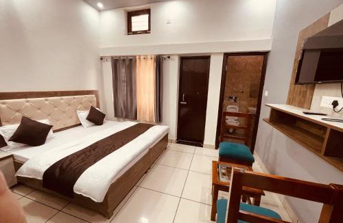Bullawala House | Vishram Guest House