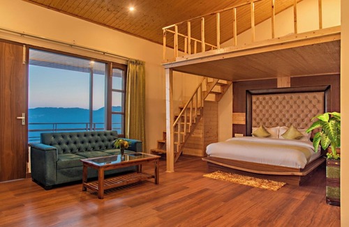 Shimla Hotel | Vista Elite - Chail