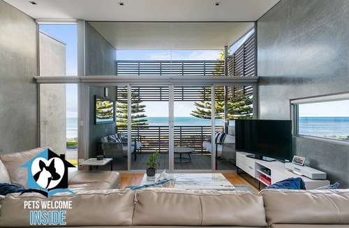 Encounter Bay House | Voted TOP 10 holiday home in Stayz 2021 Holiday Home Awards