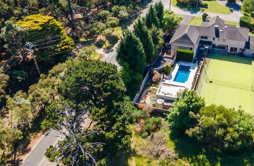 Mount Martha House | Vue de la Mer | Luxe Retreat, Tennis, Pool & Views
