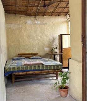 Arambol Hotel | Wake by the lake cottages