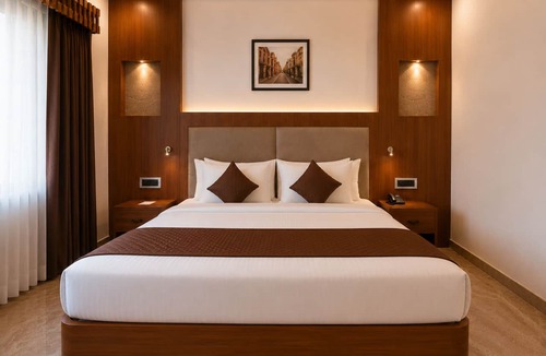 Dwarka Apartment | Wanderama Hotel Shreedhar , Dwarka
