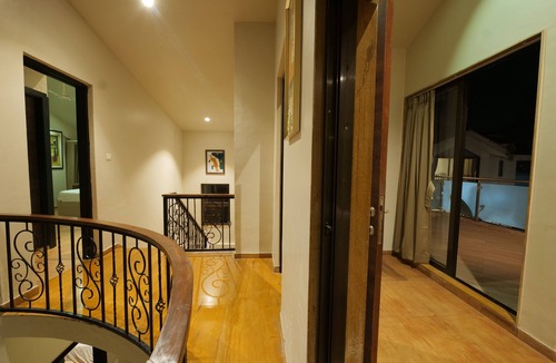 St.Stanislaus Villa Villa | Warm Wood Villa By 97RoyalVista