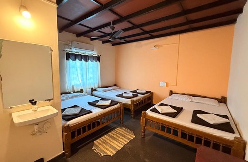 Gokarna House | Wave n’ sea beach cottage