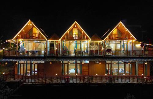 Banjar House | Western Trapogan Cottage in Thirthan Valley