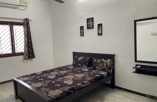 Coimbatore Apartment | WHITEHOUSE - HOME STAY