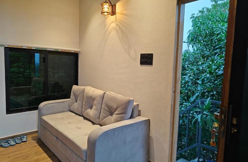Pali Bed & Breakfast | WhiteMist by Shellters