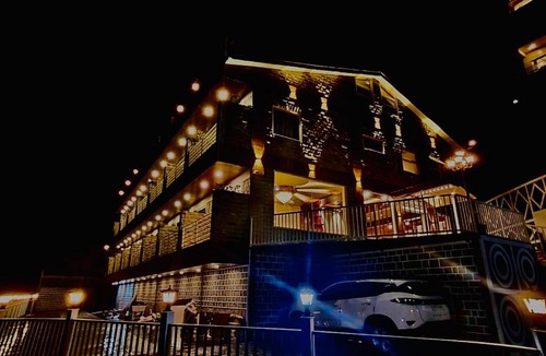 Kumarhatti Hotel | Wood Stock Luxury-New Property-Rooftop Terrace-Forest Trail Adjoining the Property