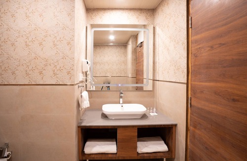 Chhota Shimla Hotel | Woodville Palace Shimla Heritage