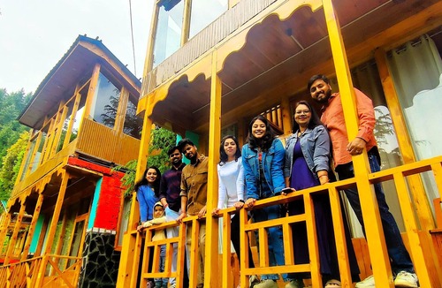 Banjar Cottage | WOW Wooden Duplex cottage (Yoga Kutir)