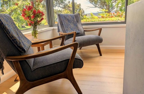 Woodbridge House | wyeangta - Woodbridge Waterfront Retreat