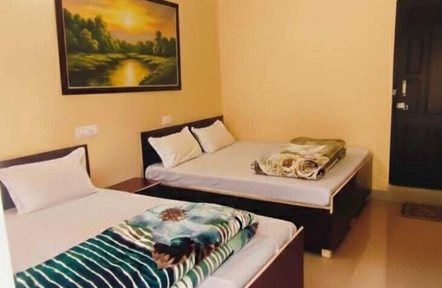 Rajgarhi Hotel | Yamunotri Darshan Resort By Preet rS