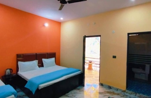 Rajgarhi Hotel | Yamunotri Darshan Resort By Preet rS