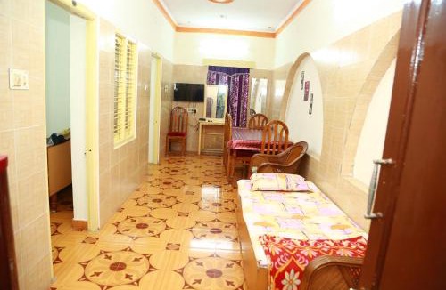 Yelagiri Hotel | Yelagiri SJR Residency