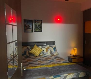 Greater Noida Apartment | Yellow Butterflies-15 min from Noida sec 52 metro