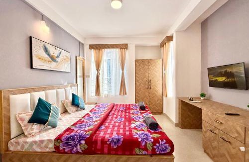 Shillong Villa | Yepplo Holiday Home - Nongmynsong - Shillong - 24hrs Caretaker - Breakfast - Power Backup & Parking