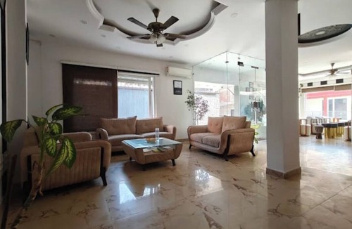 Tapovan Hotel | Yog Namah Hotel & Cafe