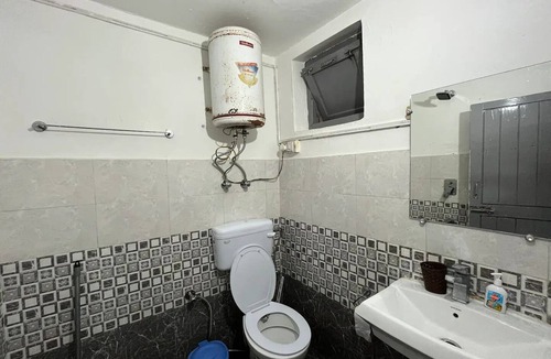 Old Manali Hostel | Young Monk Hostel - Standard Roomnn