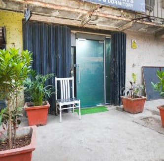 Jogeshwari West Hostel | ZEST STAYS 1054-ANDHERI WEST