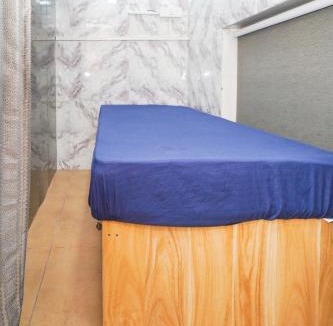 Jogeshwari West Hostel | ZEST STAYS 1054-ANDHERI WEST