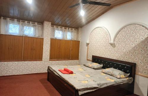 Sudarbal House | zoz Hazratbal