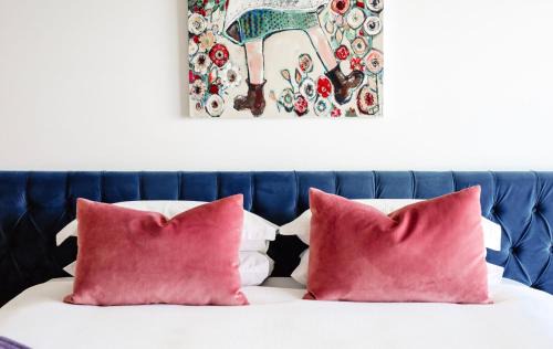 12 Apostles Accommodation Anchors Beach House with sea views in Port Campbell