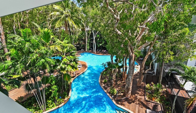 1405- DRIFT RESORT- LARGE FAMILY APARTMENT WITH STUNNING OCEAN VIEWS in Palm Cove