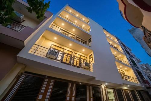 2 Bhk indira gandhi international airport delhi