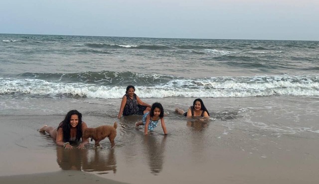 4-bedroom luxury Beach villa on gorgeous Bay of Bengal,Tamil Nadu.pet friendly.