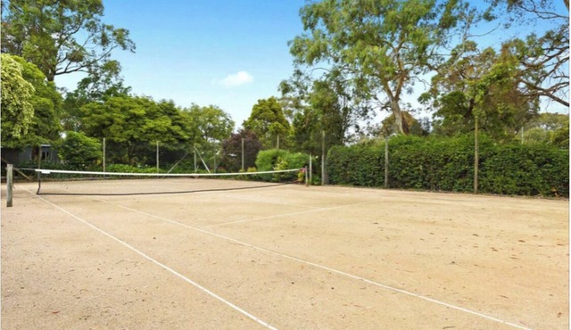 400m Beach Haven! Perfect for family or friend get aways! Tennis court included! in Somers